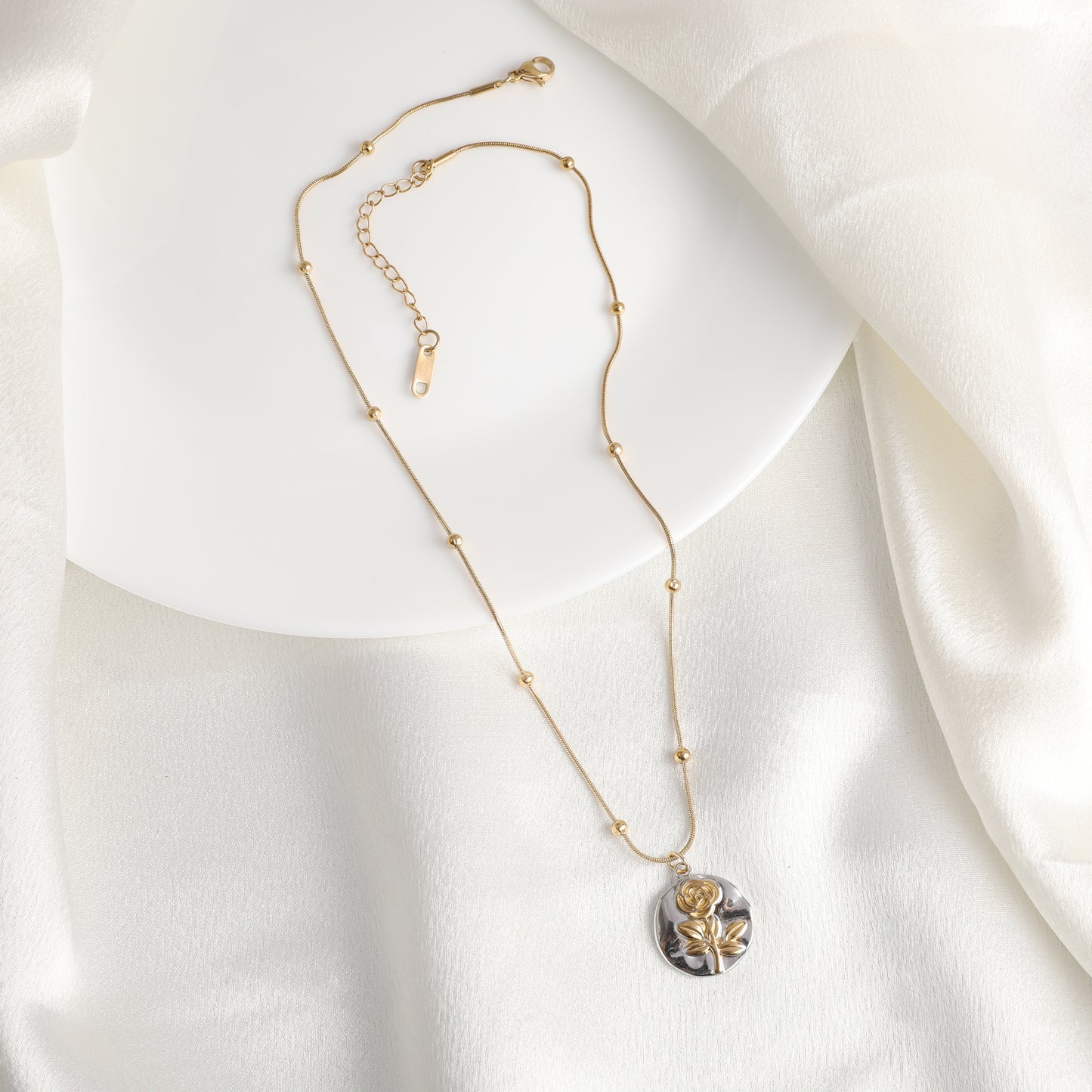 Two Tone Rose Necklace
