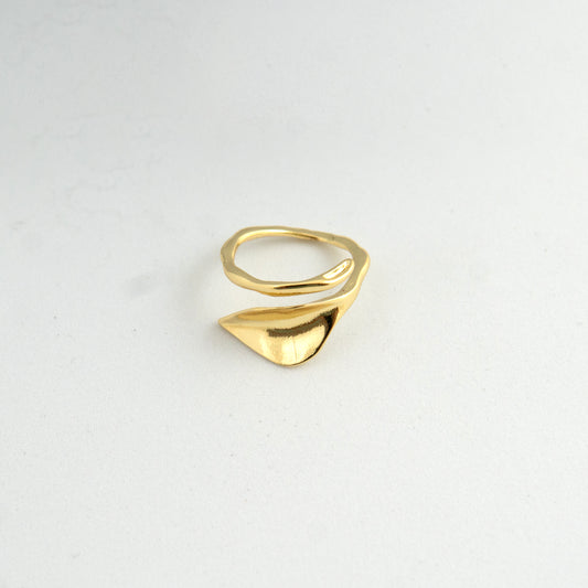 Cassidy Lips Adjustable Ring Gold Plated