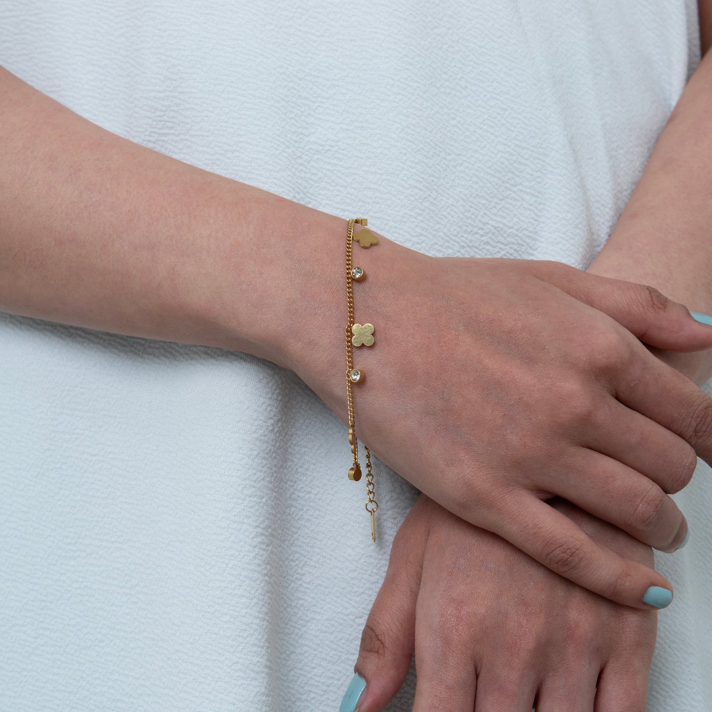 Golden Van Cleef Diamond Bracelet Gold Plated, Waterproof and Anti-Tarnish - 8 inches