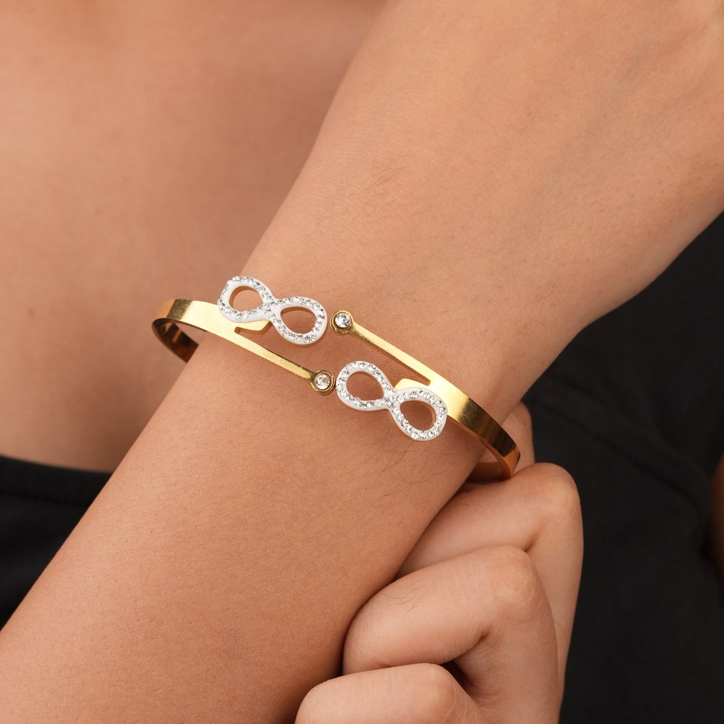 Luxe Infinity Bracelet Kada