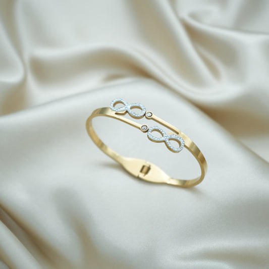 Luxe Infinity Bracelet Kada
