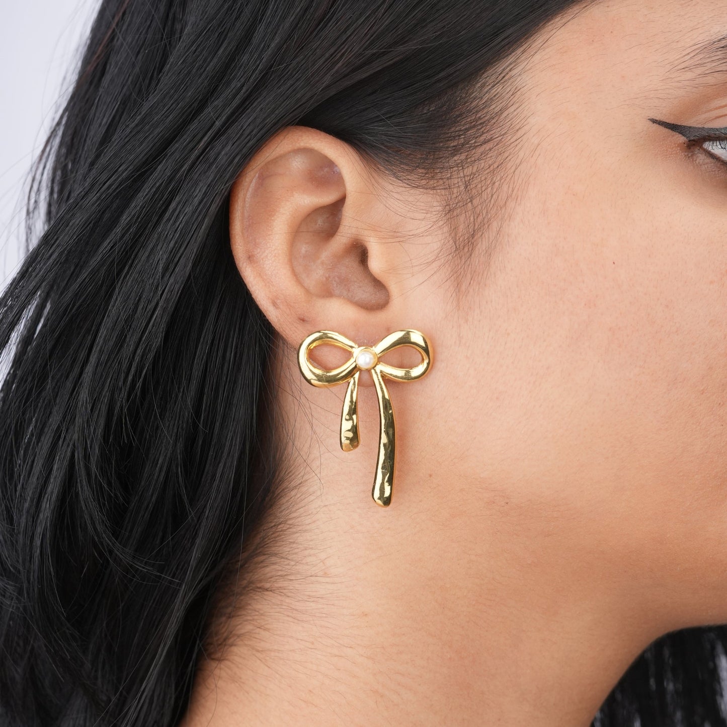 Golden Pookie Bow Earrings with Pearl