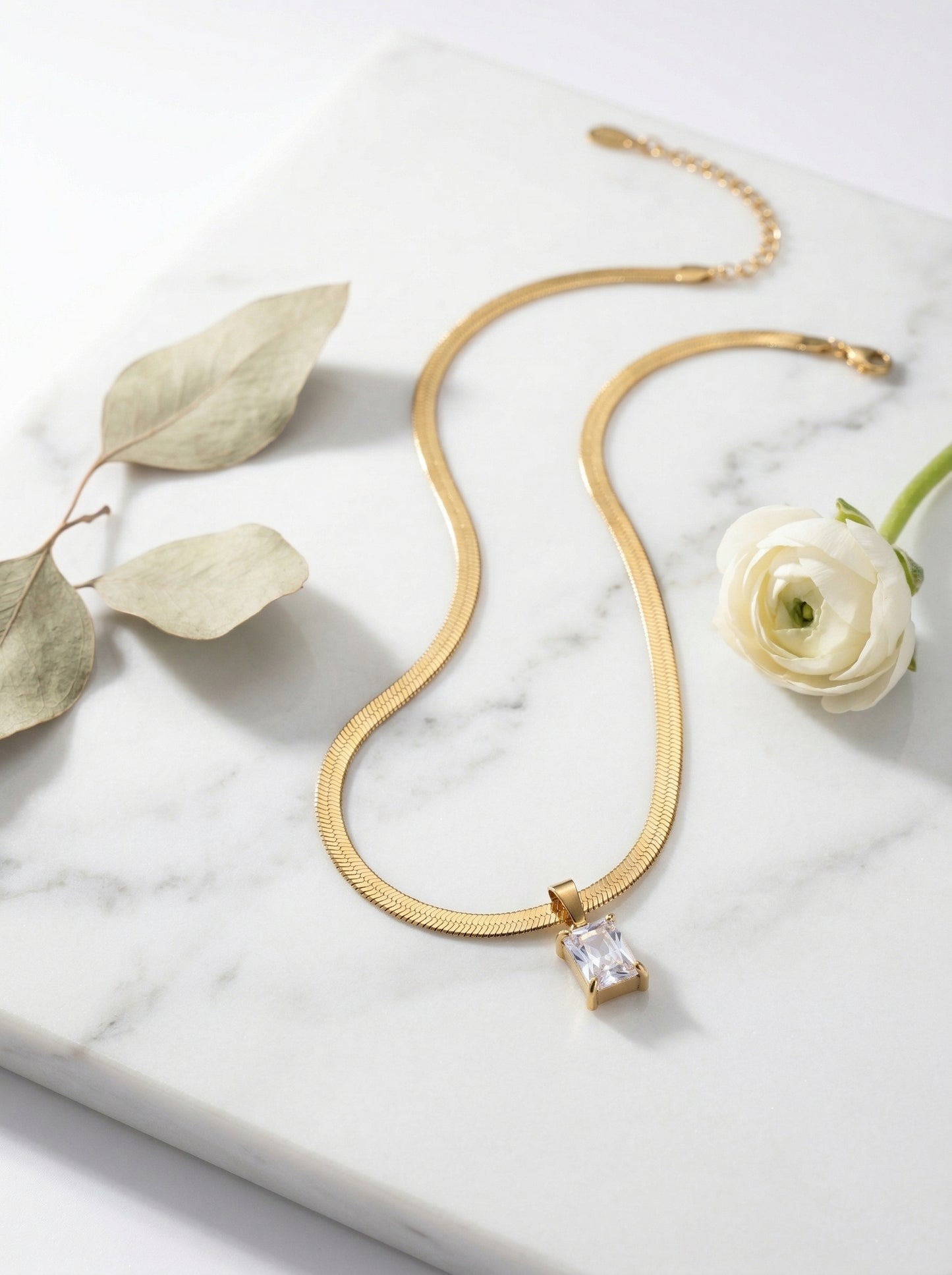 Clear Crystal Sapphire Pendant Chain