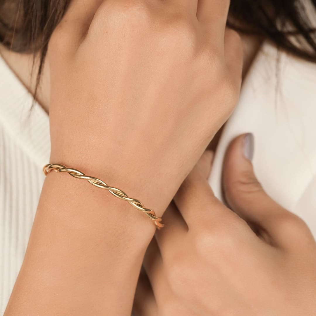 Delicate Curve Adjustable Bracelet Kada Gold Plated, Waterproof and Anti-Tarnish