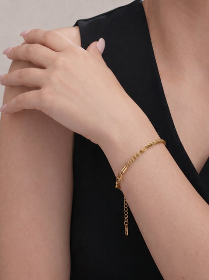 Golden Meshline Bracelet