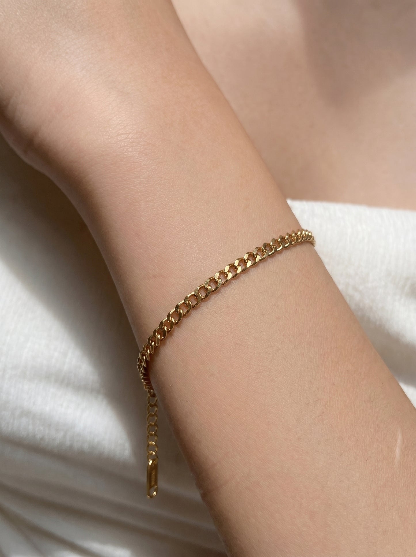 Golden Linkline Bracelet