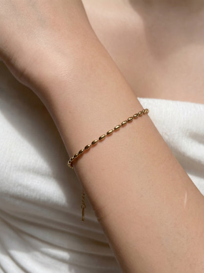 Golden Oval Glow Bracelet