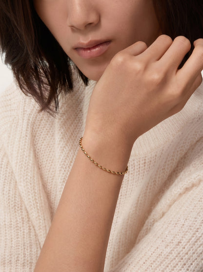 Golden Oval Glow Bracelet