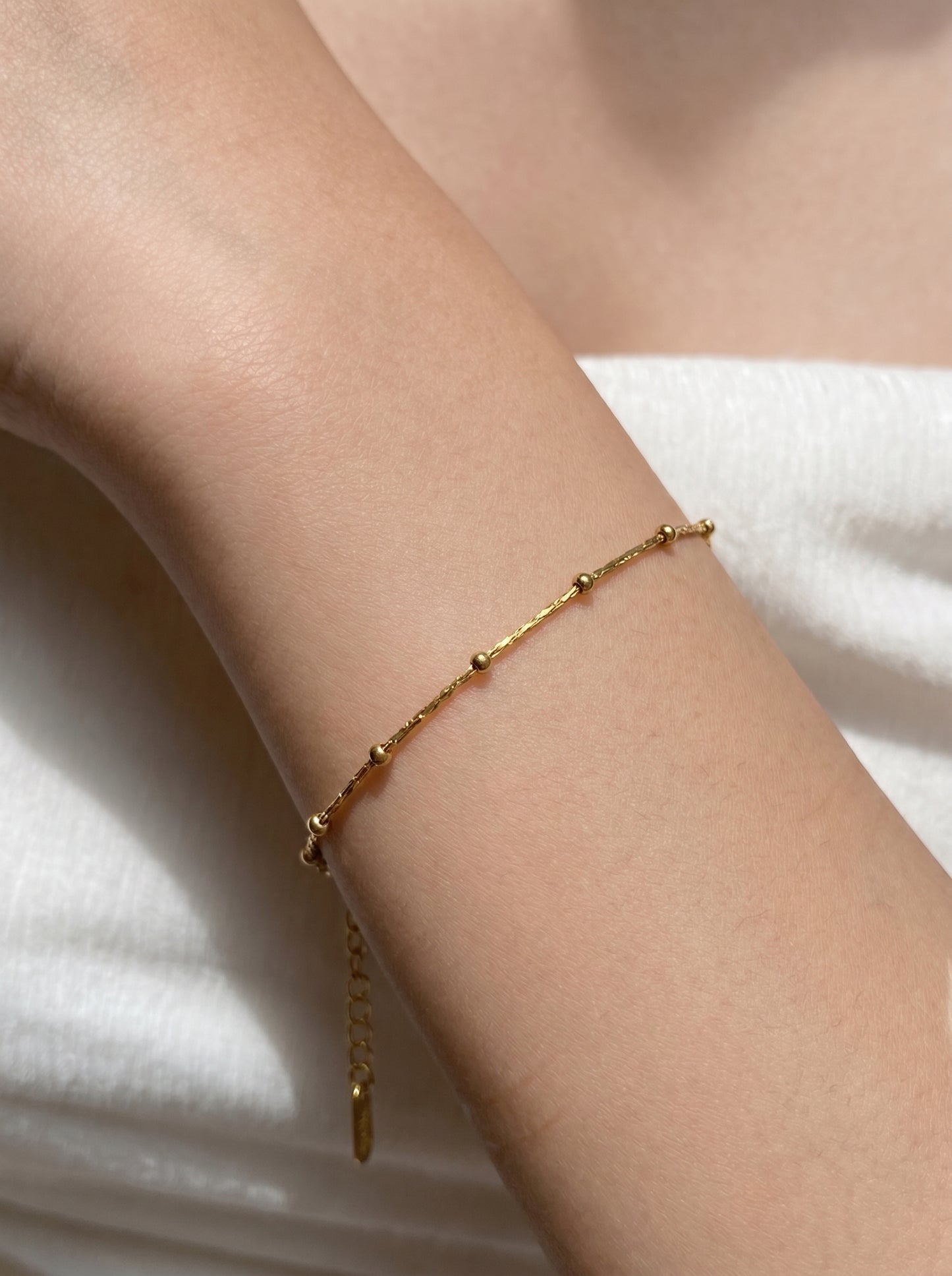 Golden Dotline Bracelet