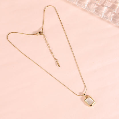 Molten Pearl Frame Pendant Necklace