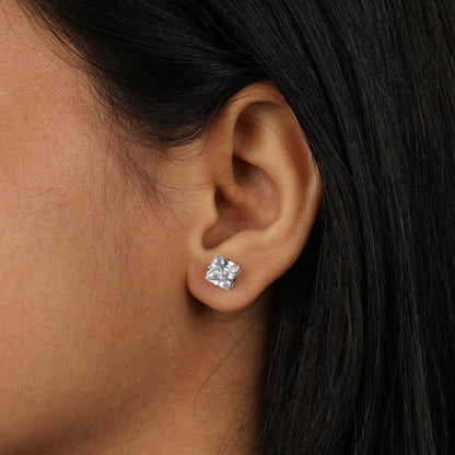 Crown Cut Classic Silver Studs Earrings