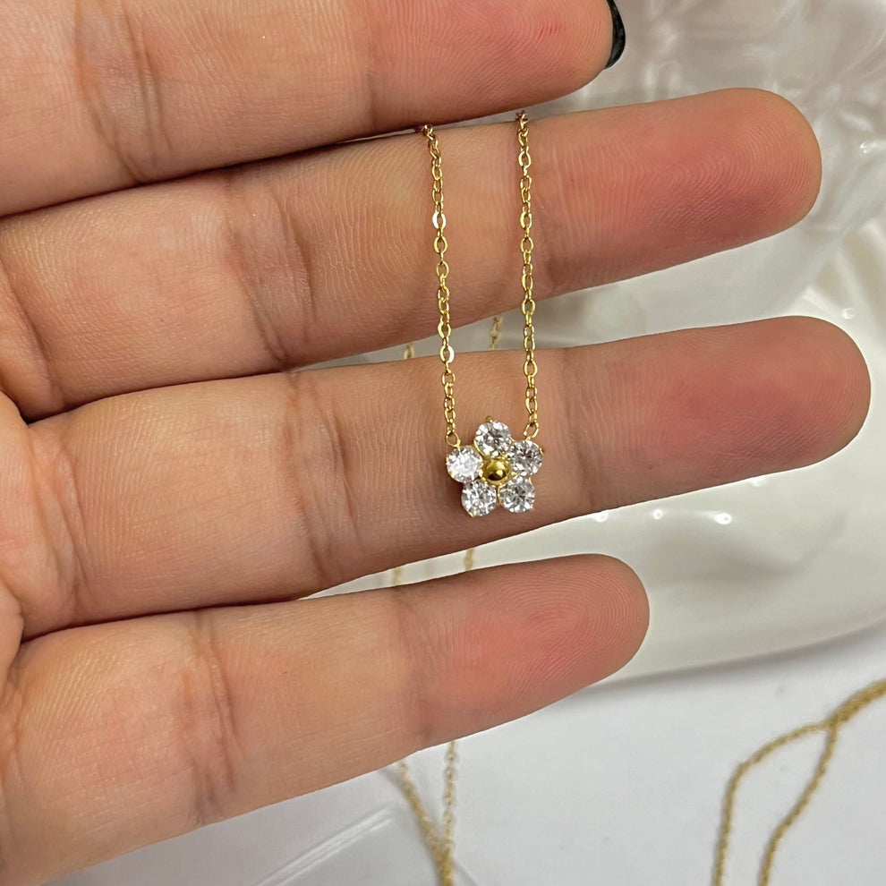 Daisy Spark Diamond Necklace