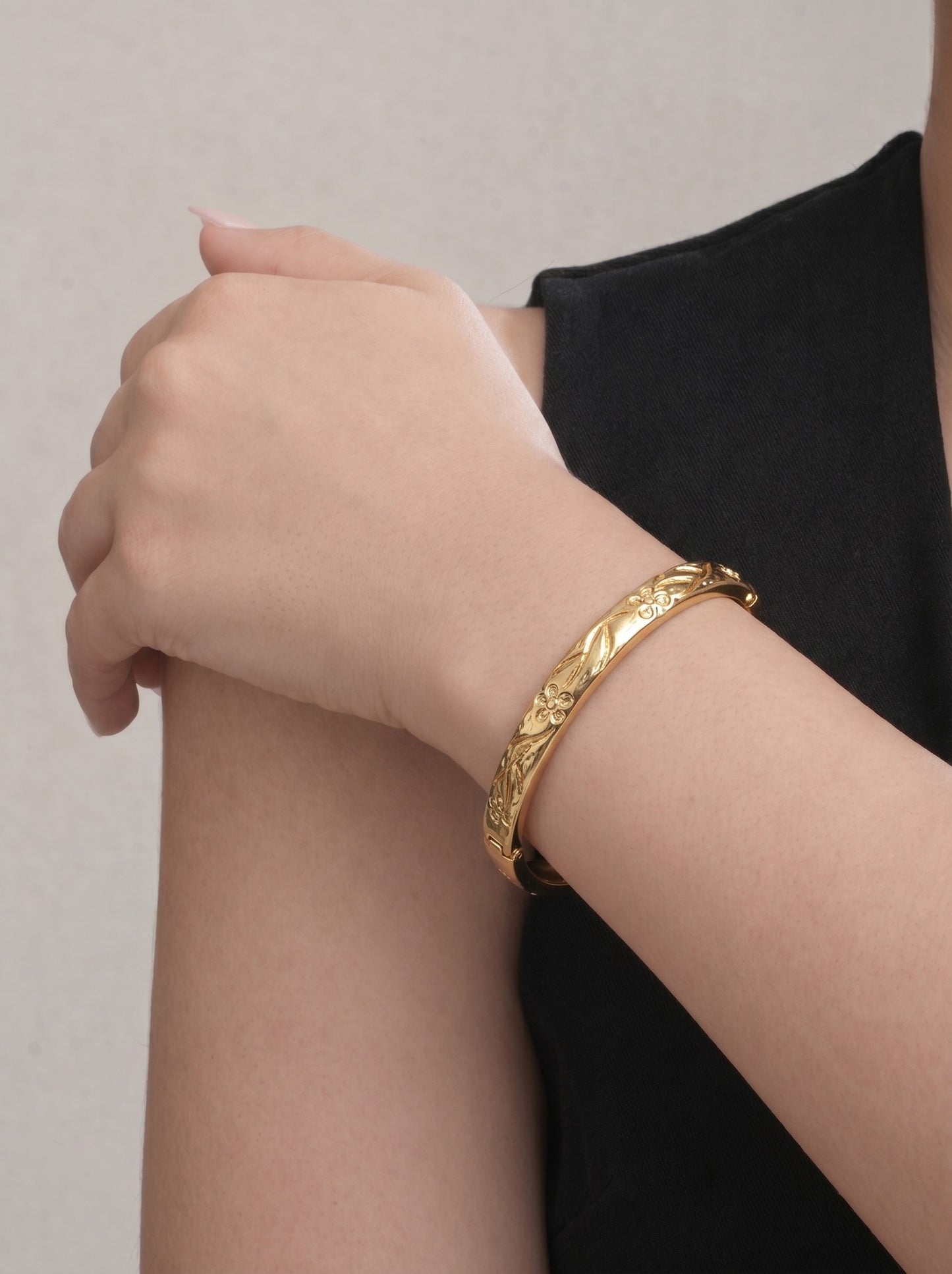 Golden Blossom Handcrafted Kada Bracelet