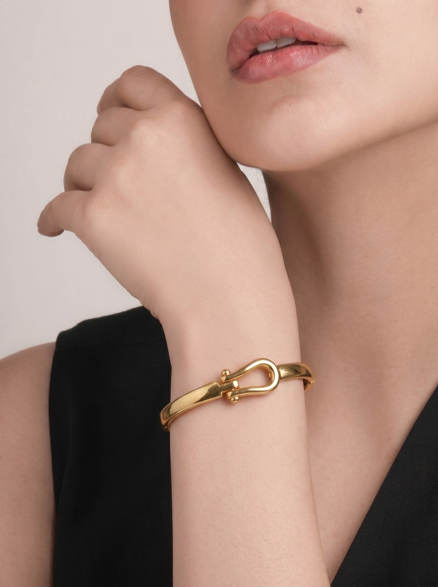 Golden Horseshoe Kada Bracelet