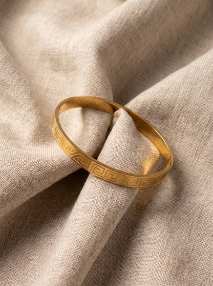 Greek Pattern Engraved Gold Kada