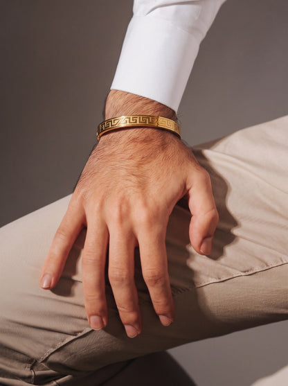 Greek Pattern Engraved Gold Kada