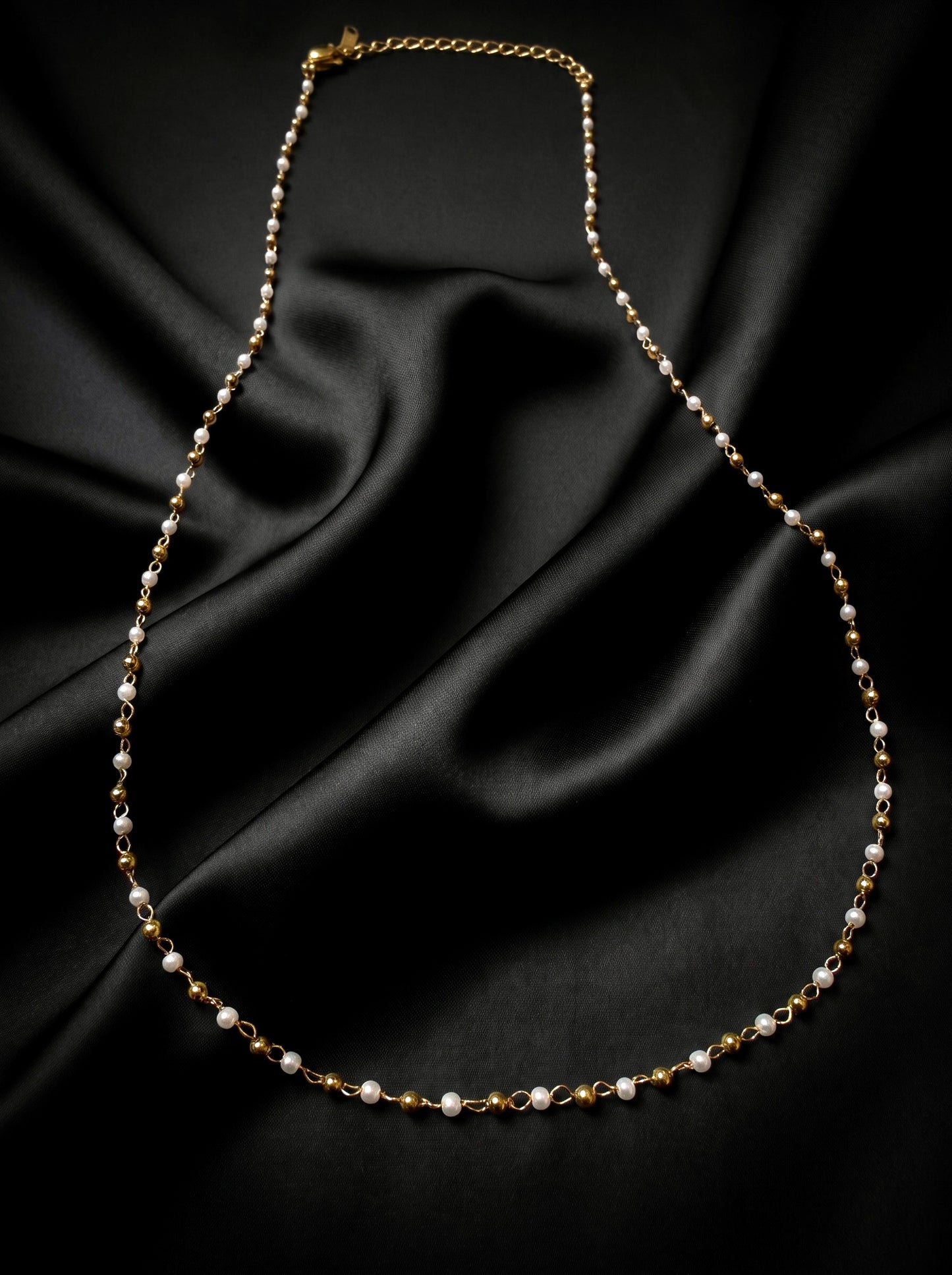 Golden Pearl Dainty Necklace