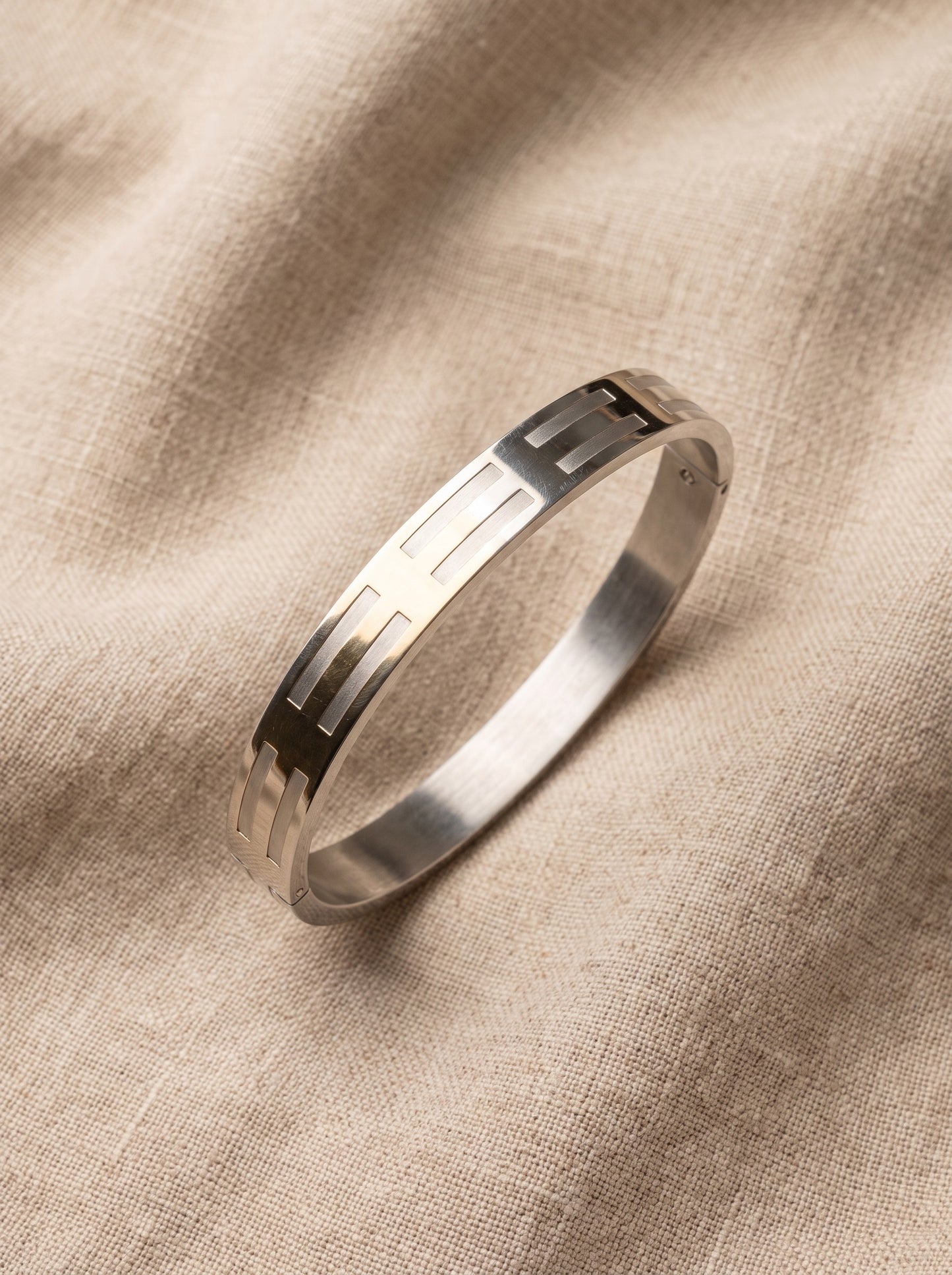 Silver Titan Grid Men’s Kada