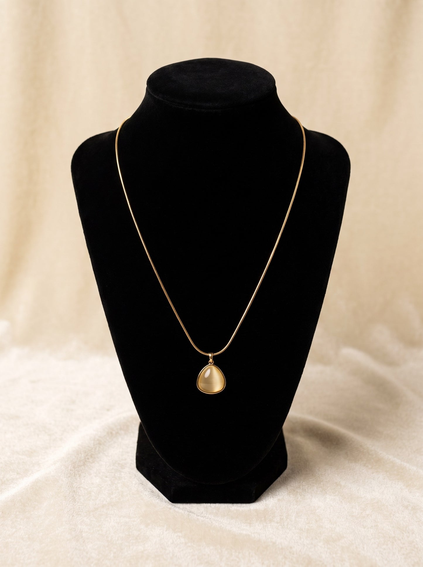 Ivory Aura Necklace