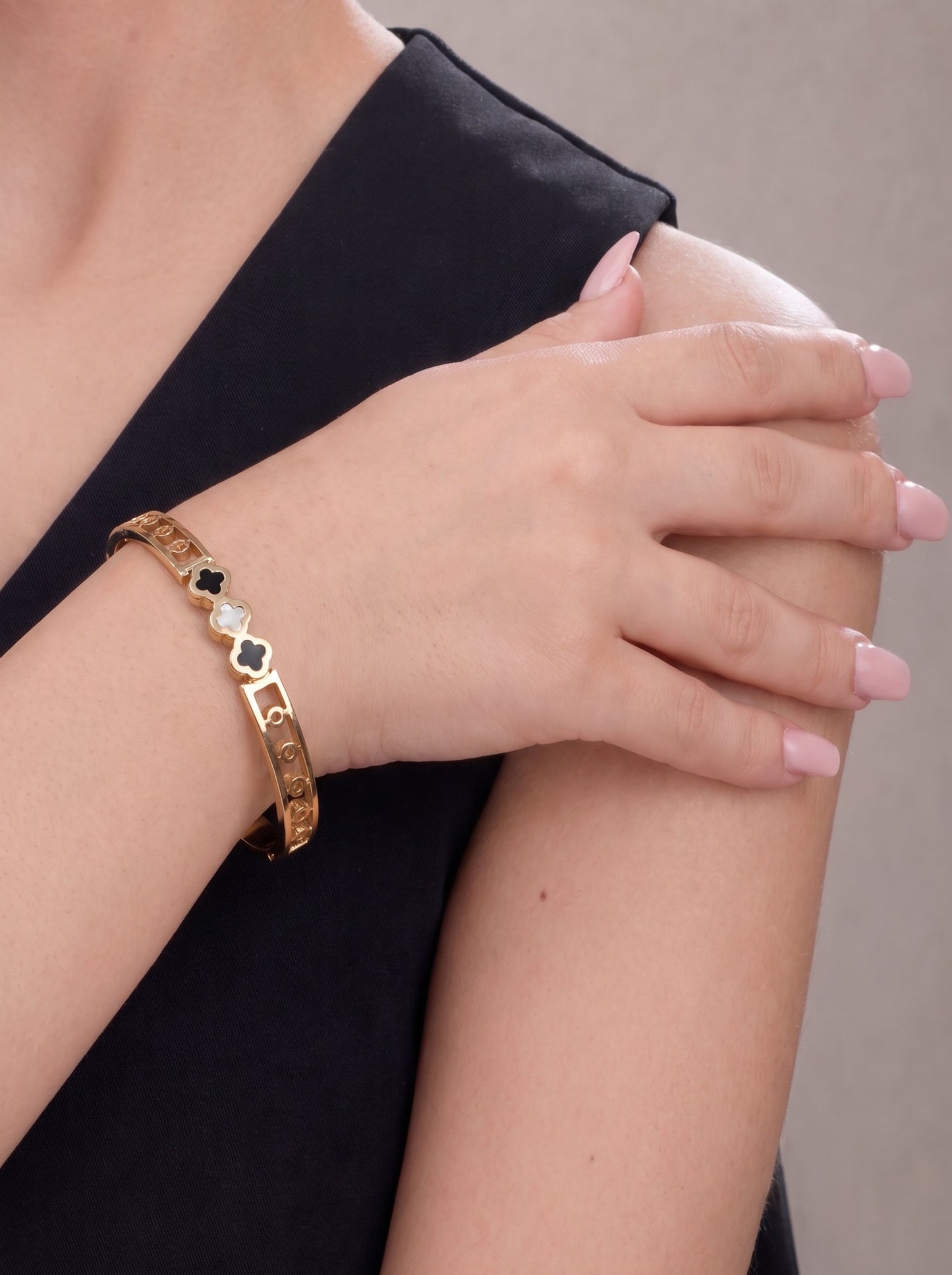 Golden Trio Clover Bracelet Kada