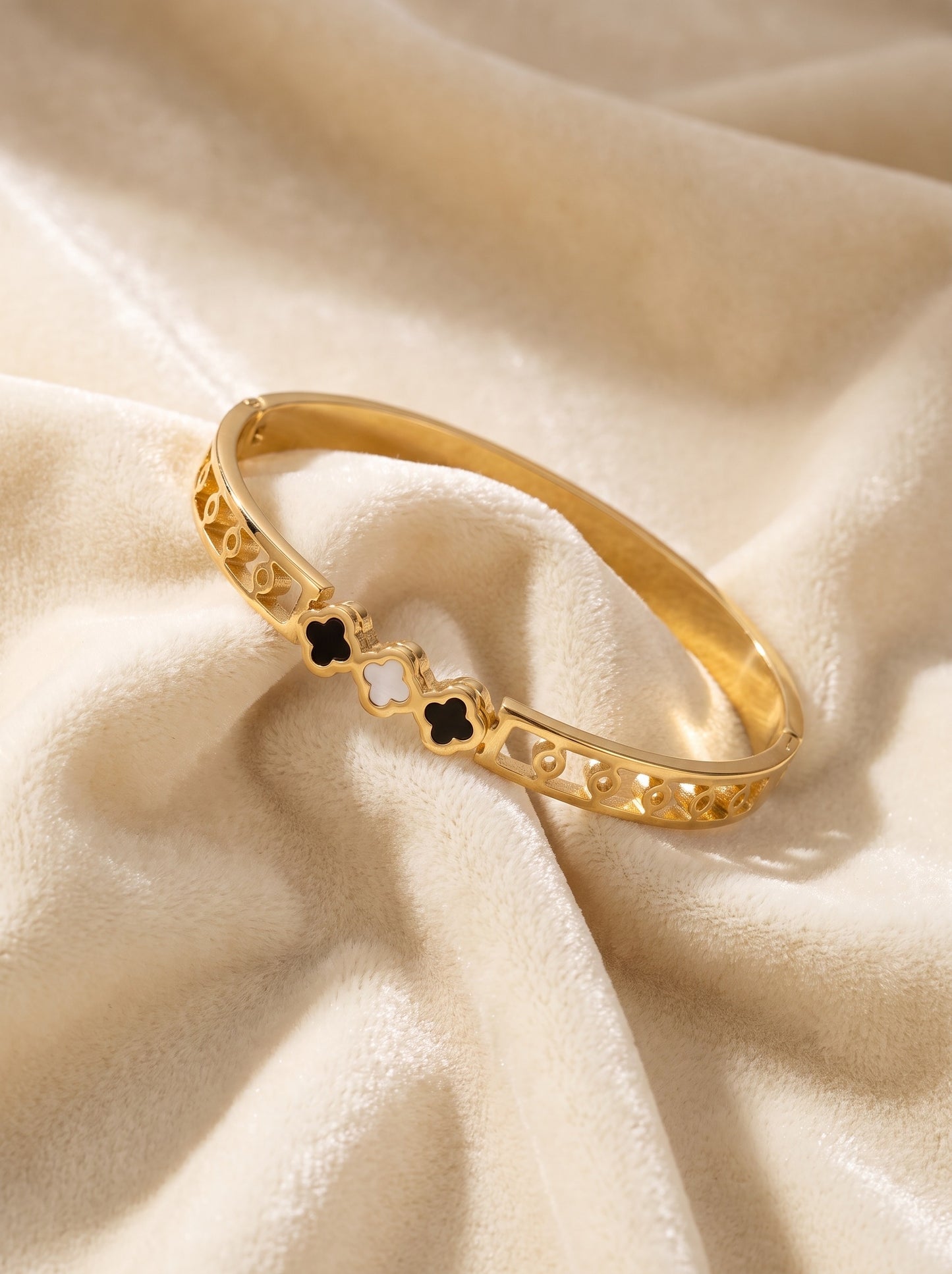 Golden Trio Clover Bracelet Kada