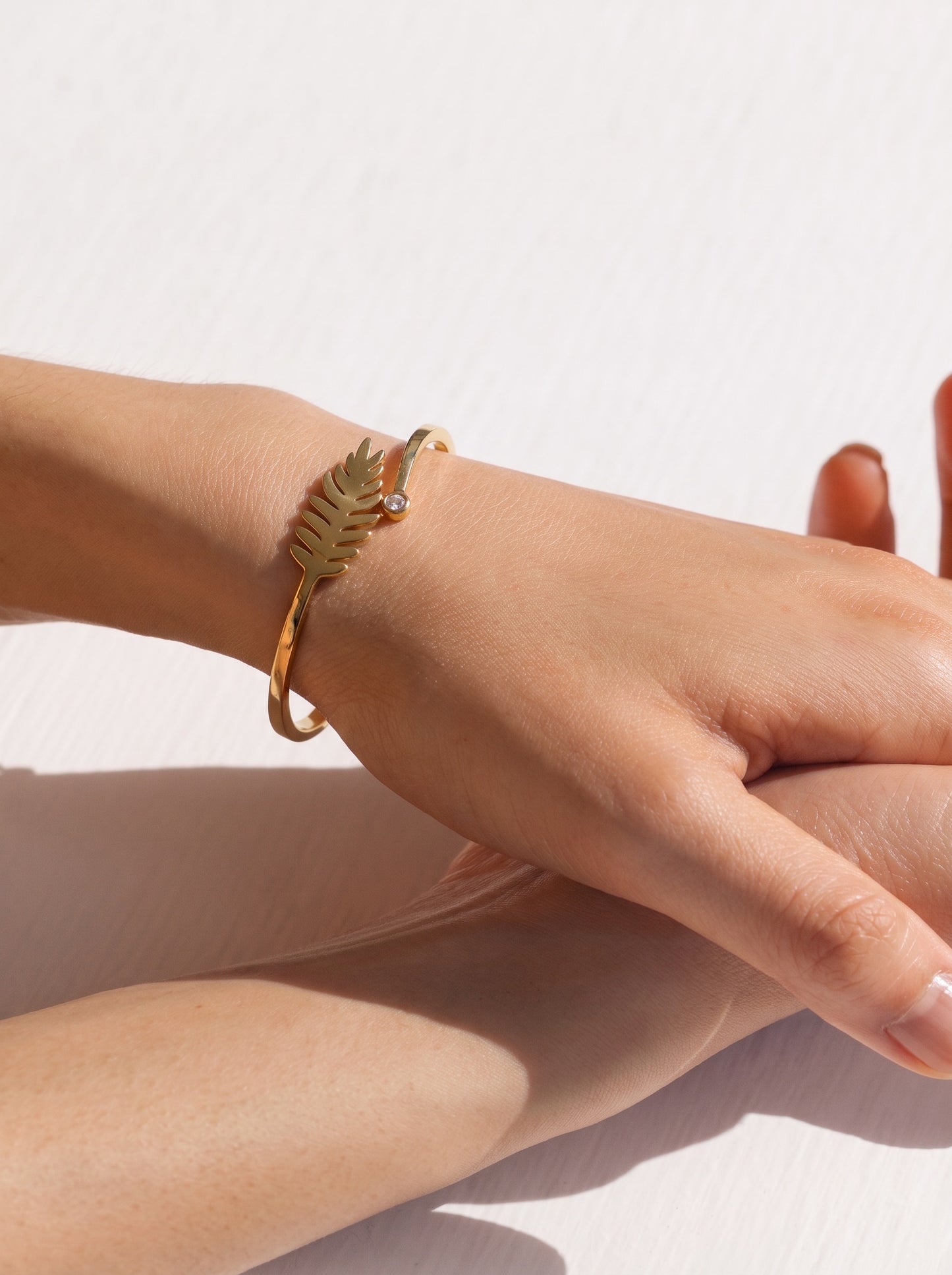Golden Feather Solitaire Bracelet Kada