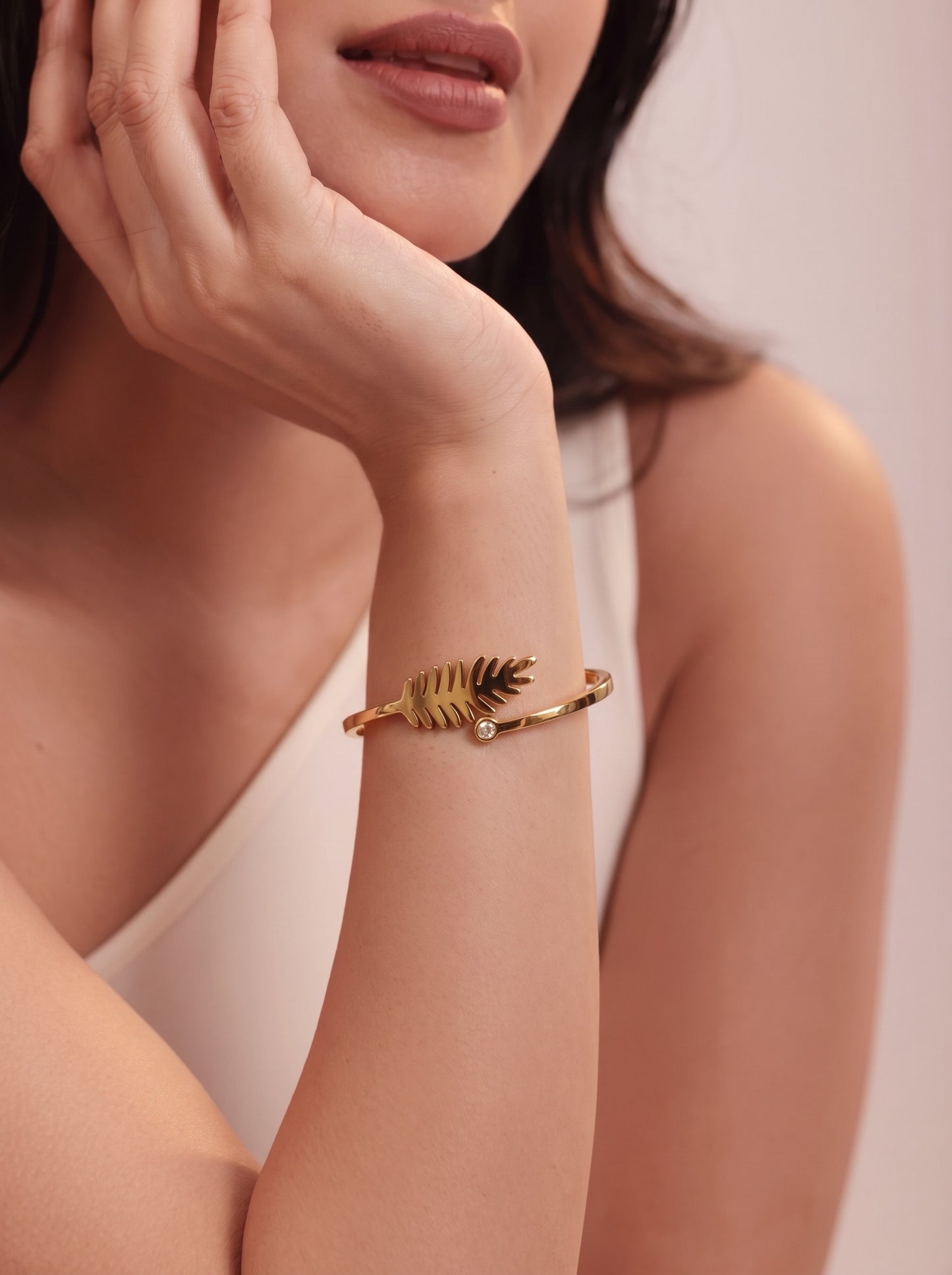 Golden Feather Solitaire Bracelet Kada
