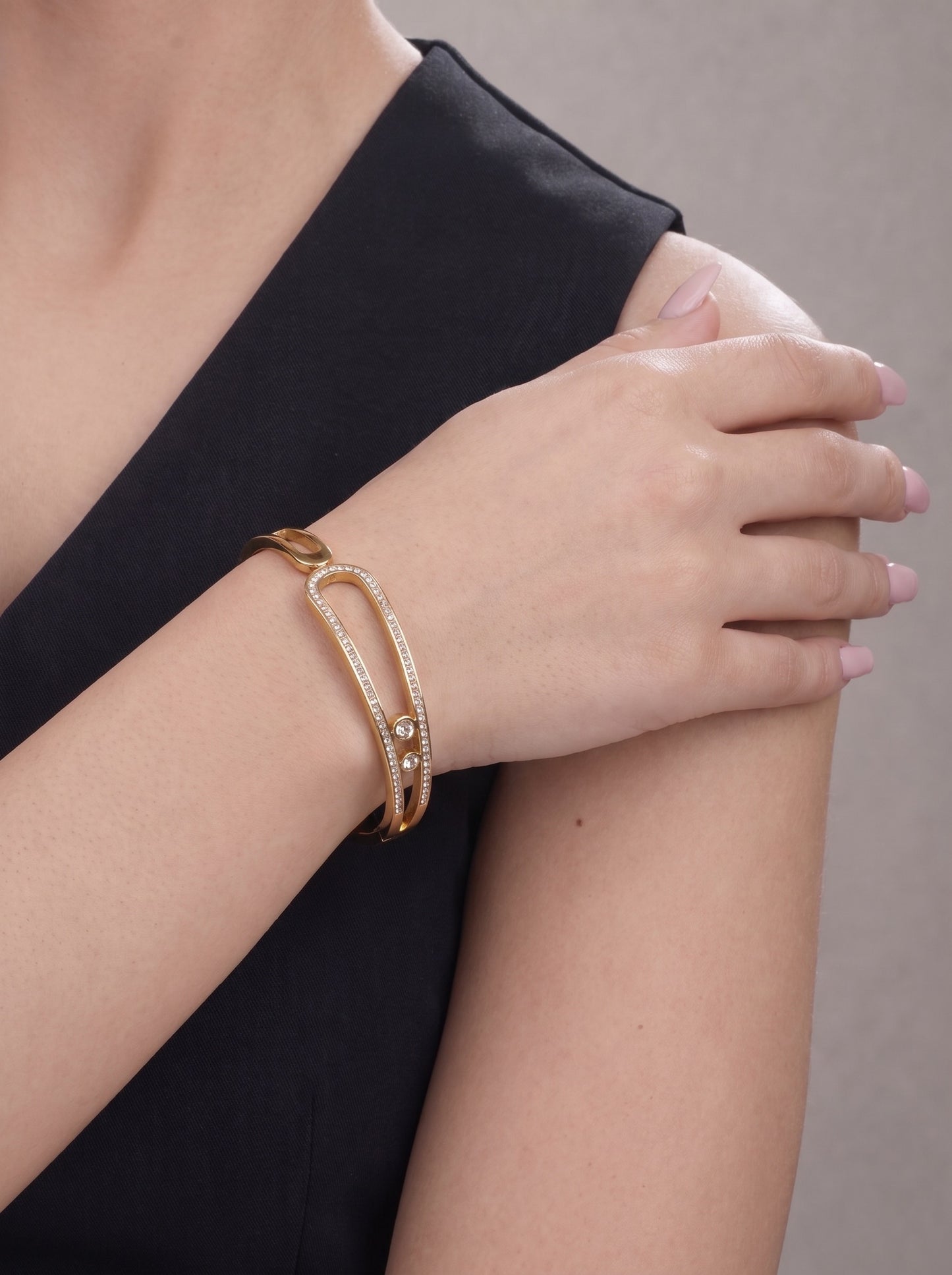 Golden Infinity Spark Bracelet Kada