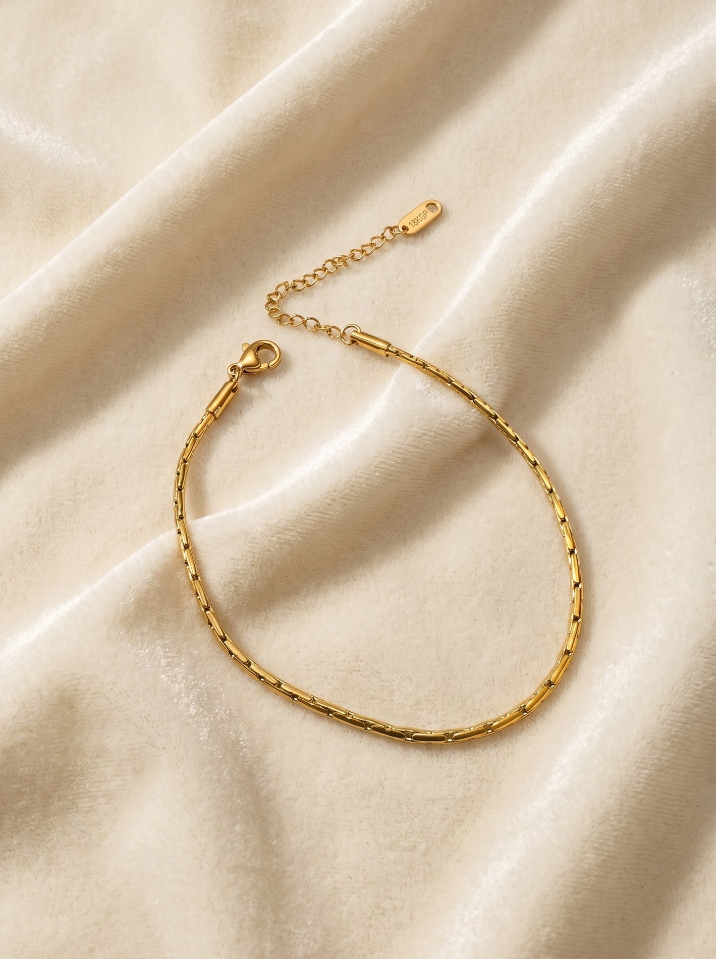Golden Linear Link Bracelet