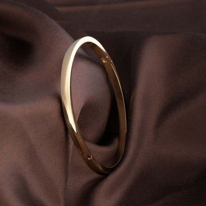 Classic Gold Minimal Cuff Bangle