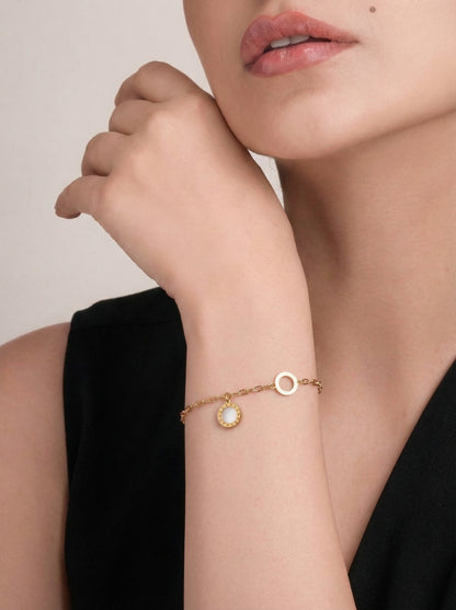 Golden Pearl Circle Charm Bracelet