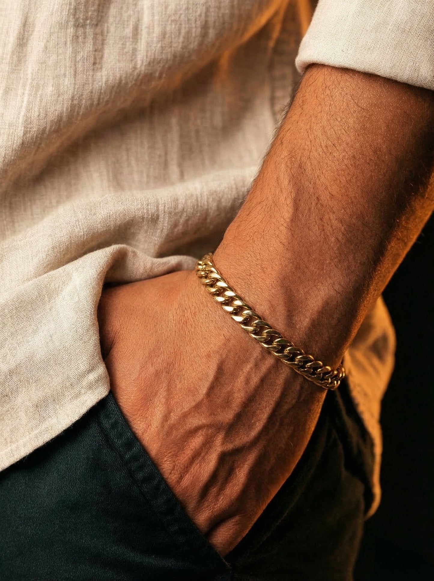 Golden Cuban Link Bracelet - 21 cm