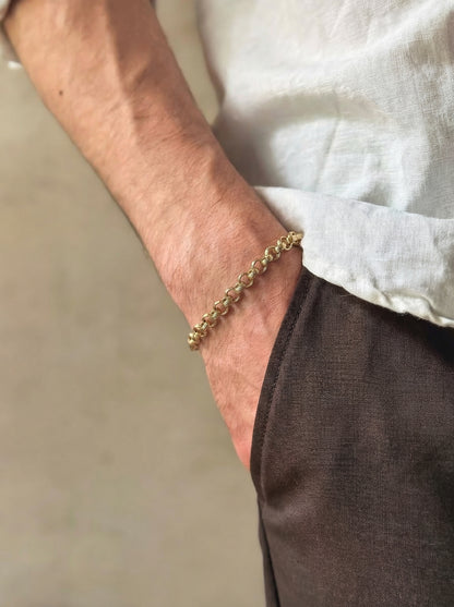 Golden Round Link Bracelet - 21 cm