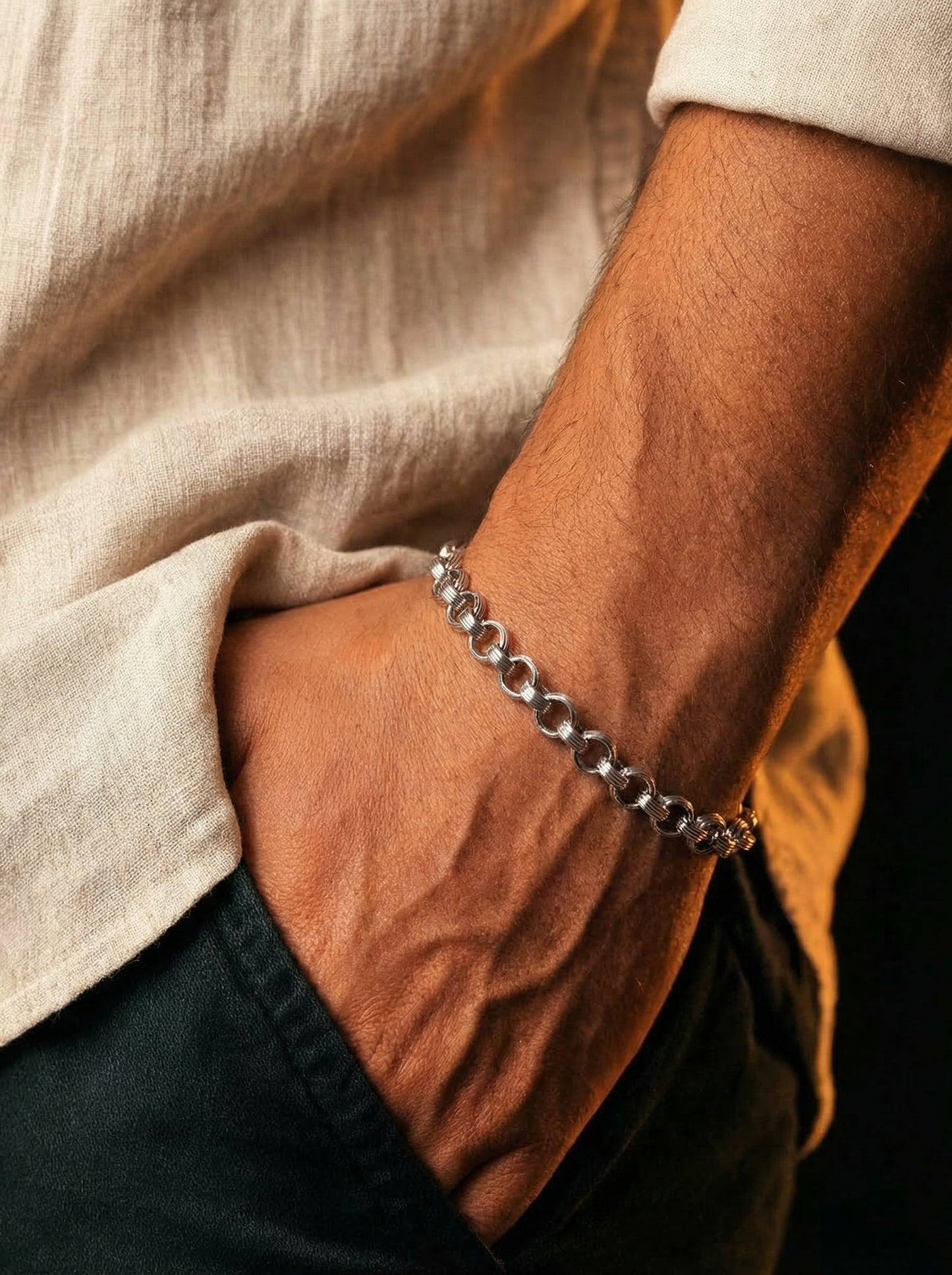 Silver Round Link Bracelet - 21 cm