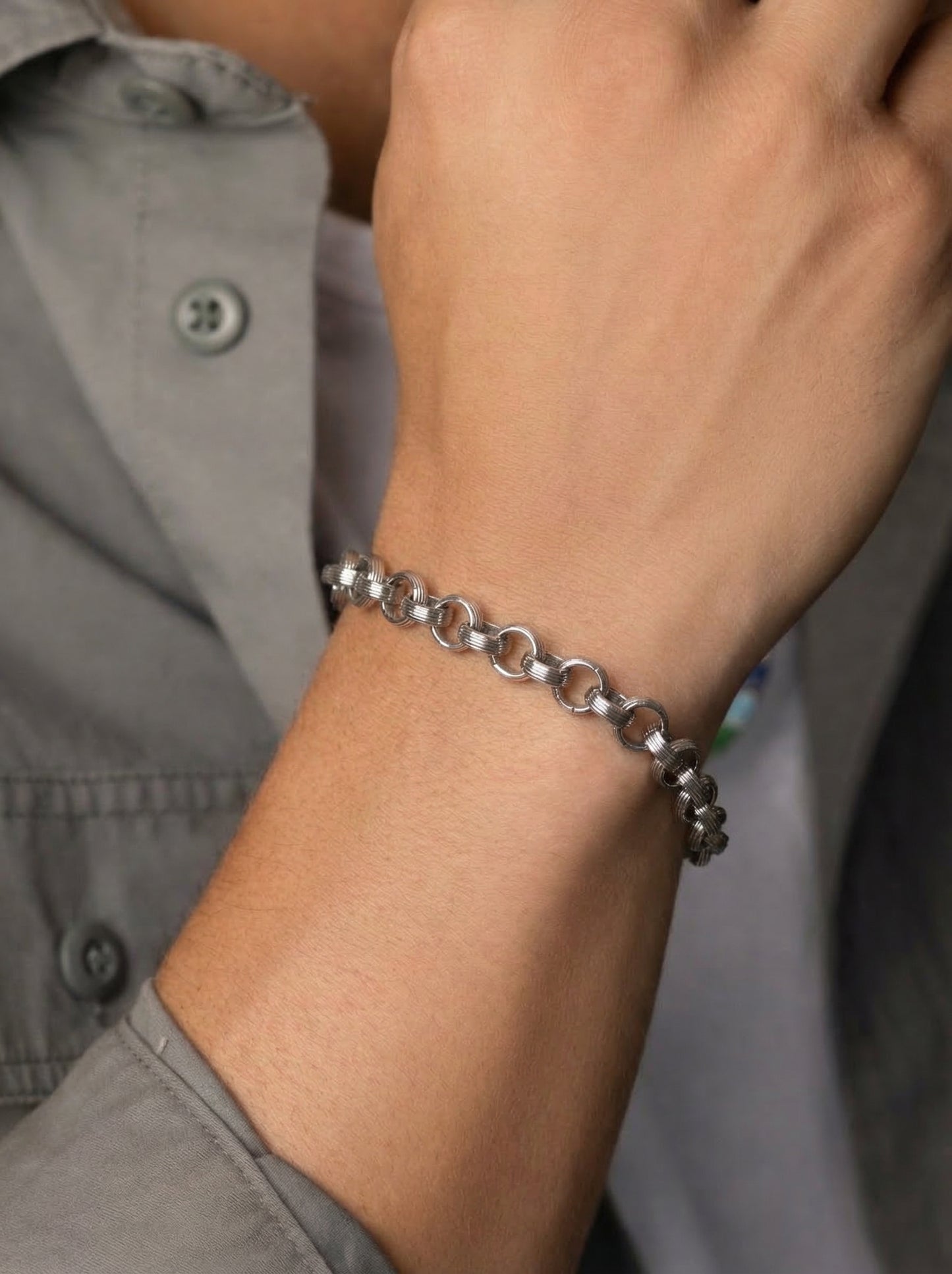 Silver Round Link Bracelet - 21 cm