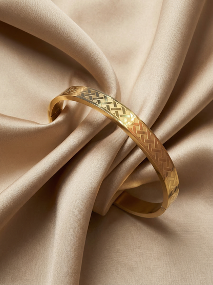 Golden Chevron Pattern Men’s Kada