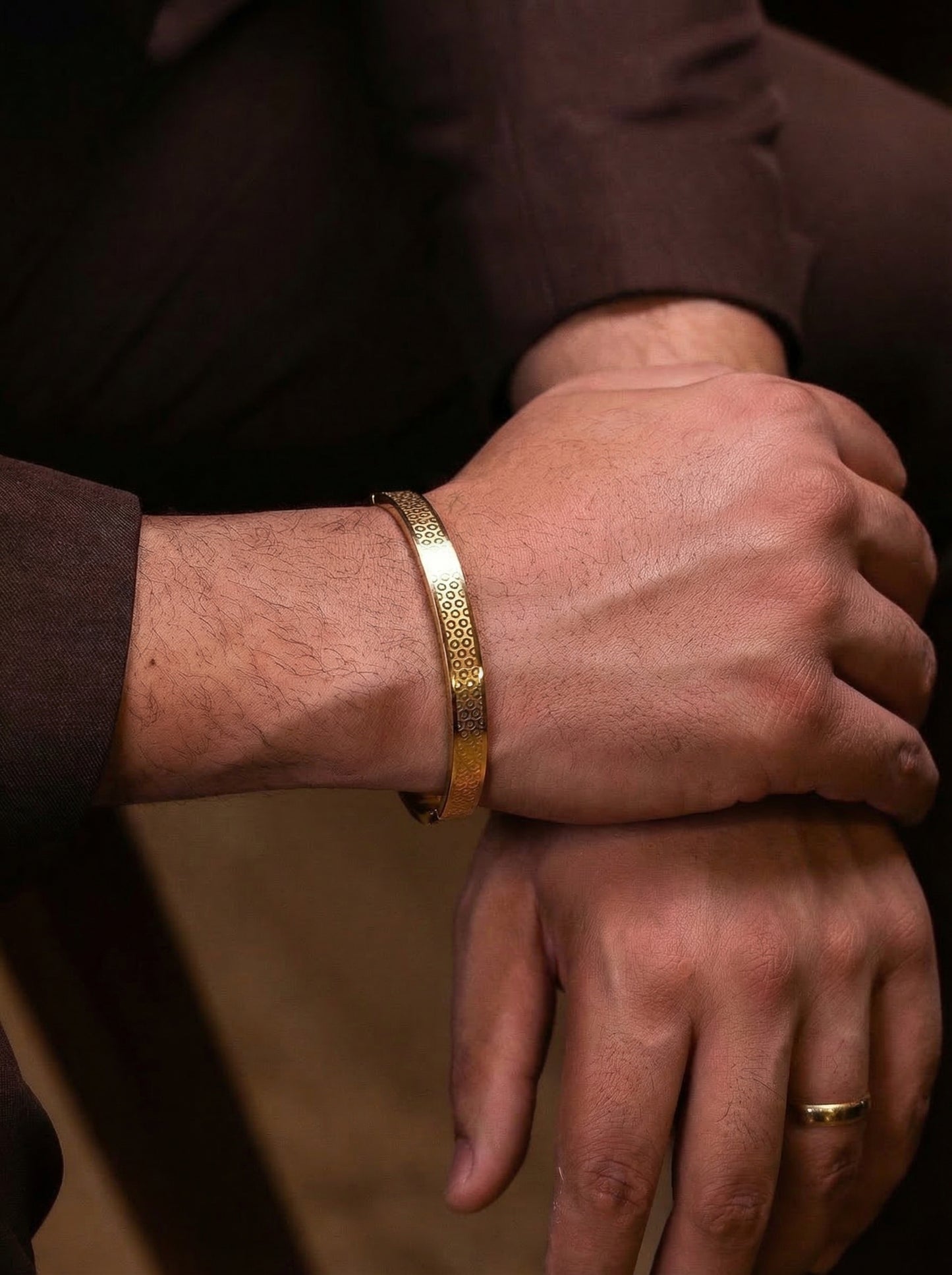 Golden Micro Dot Texture Men’s Kada