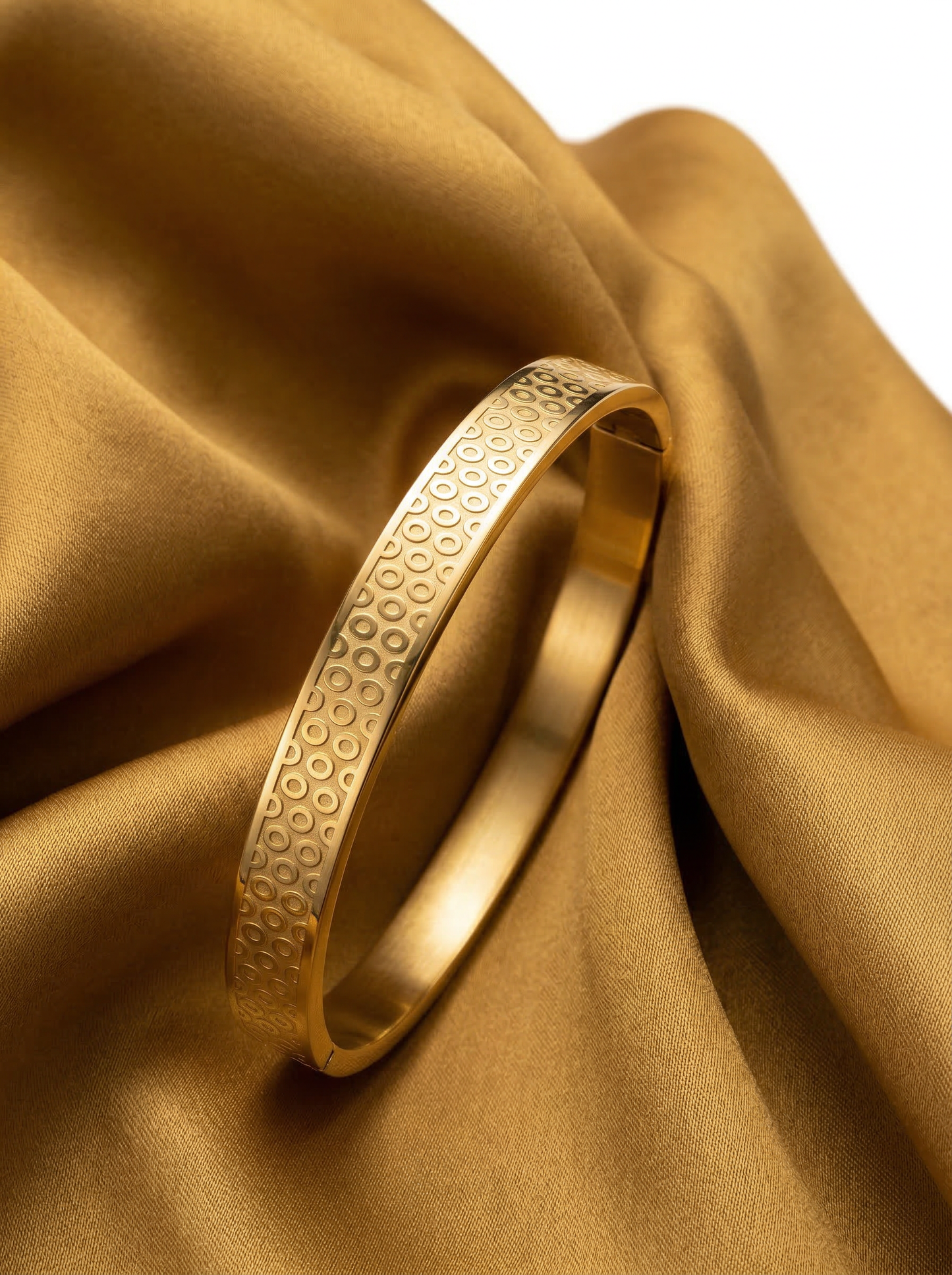 Golden Micro Dot Texture Men’s Kada