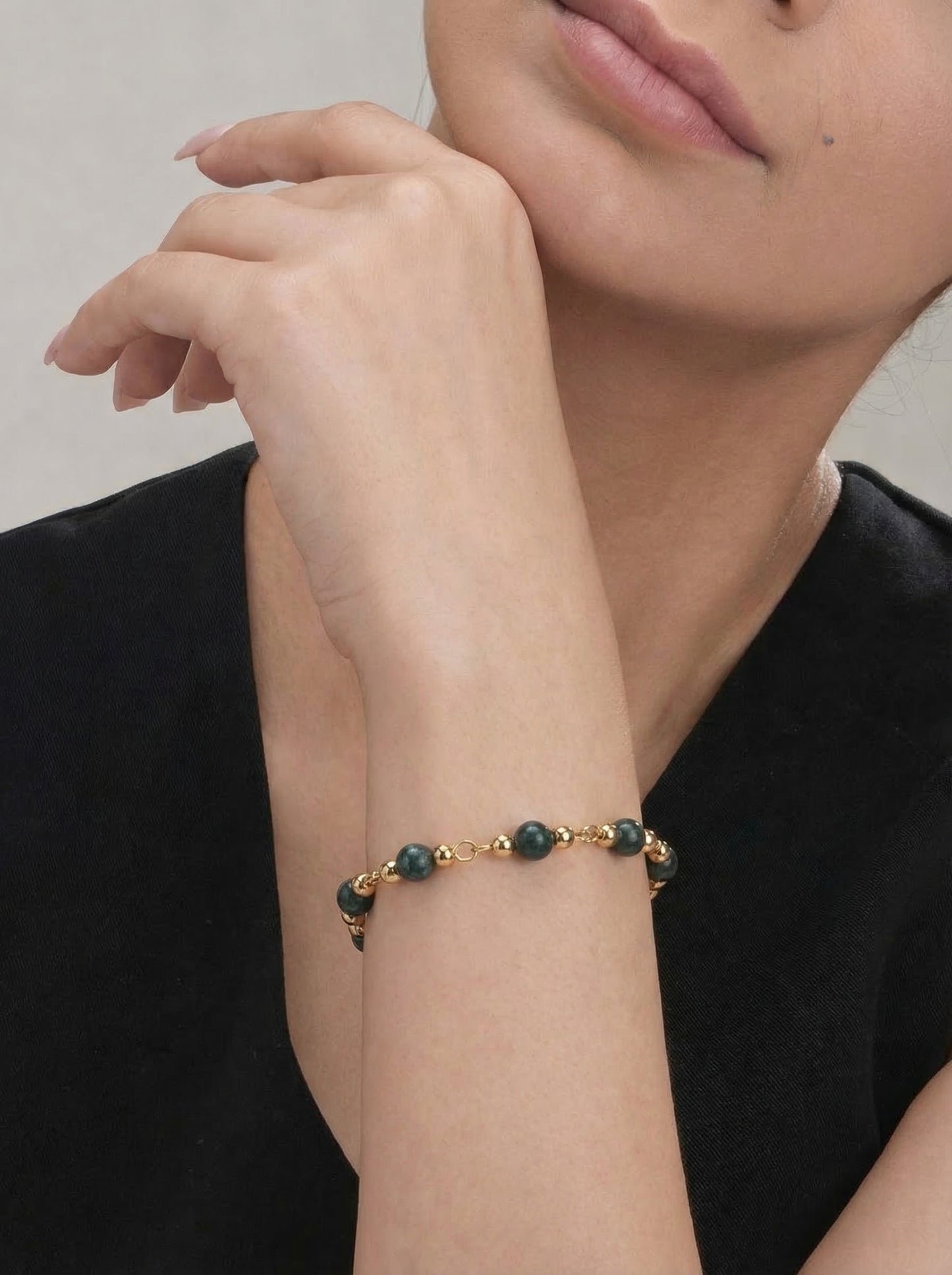 Emerald Bead Gold Accent Bracelet