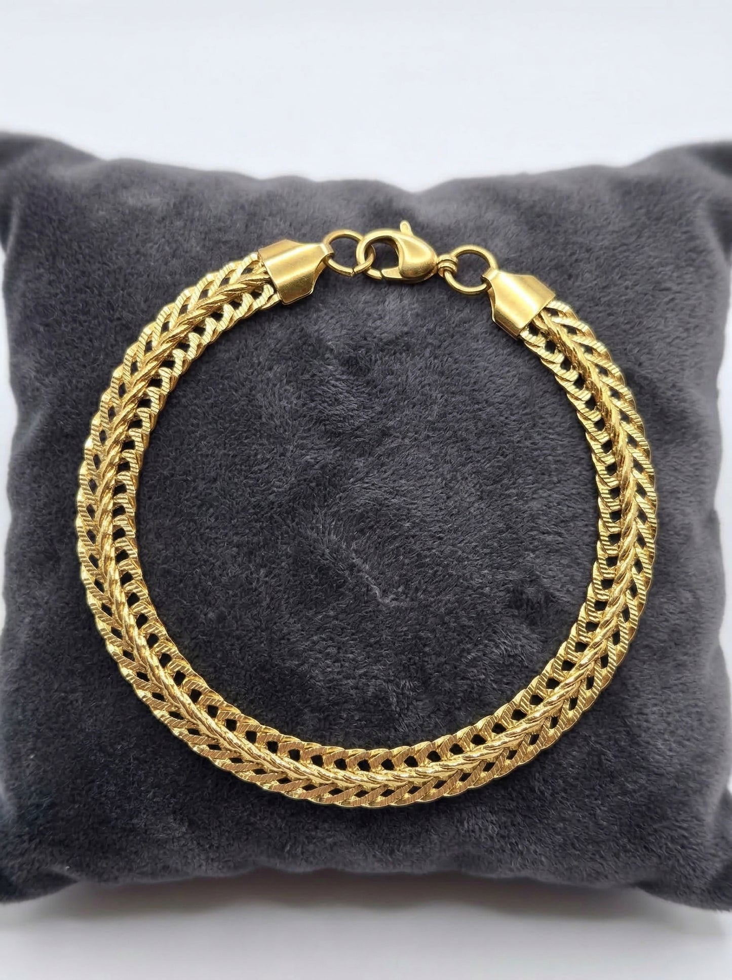 Royal Weave Gold Bracelet