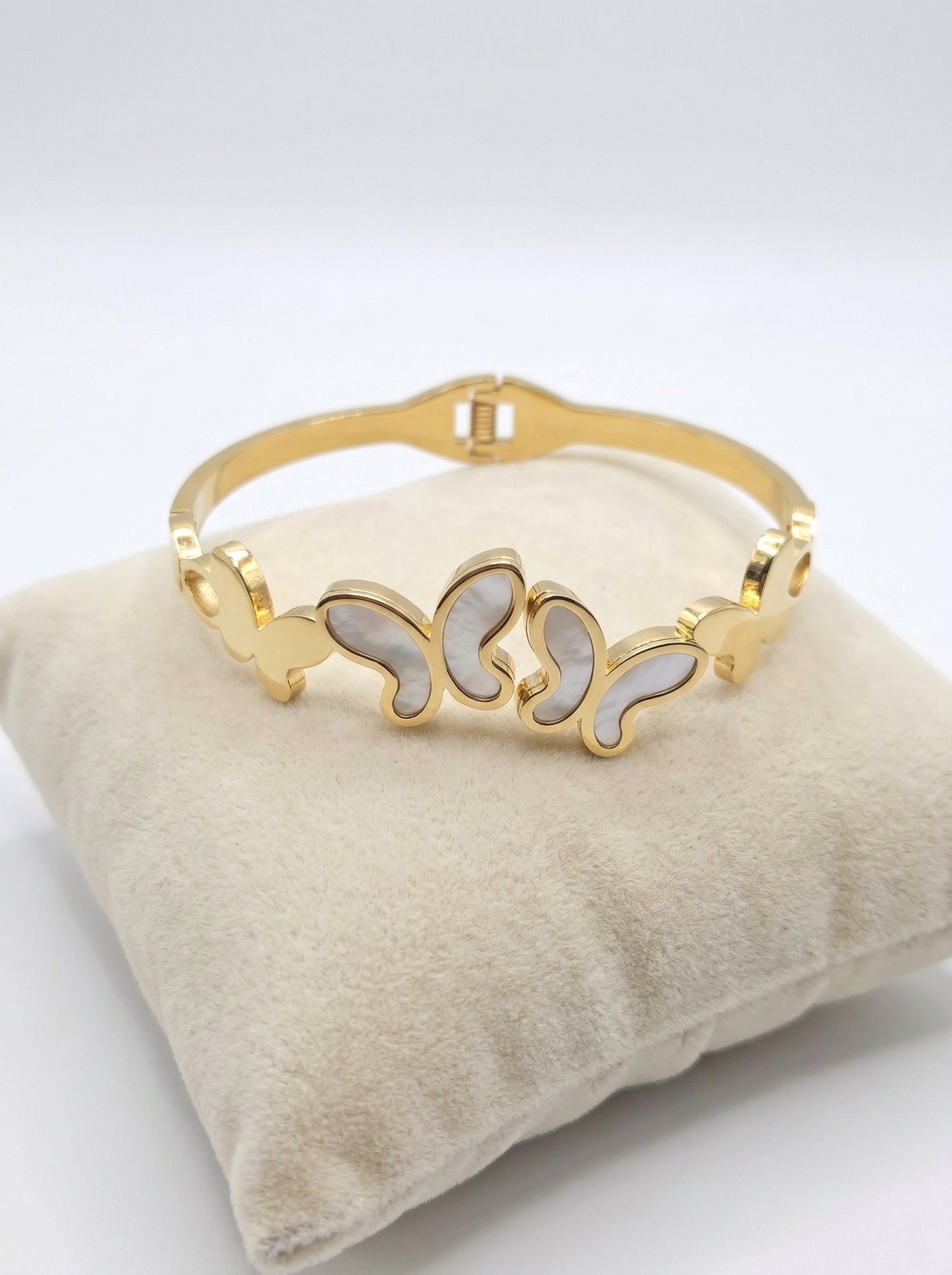 Golden Butterfly Pearl Inlay Bracelet Kada