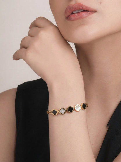 Black & White Clover Charm Bracelet Kada