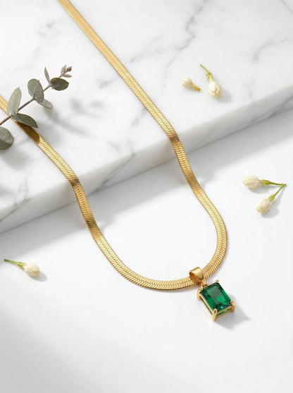 Emerald Green Sapphire Pendant Chain