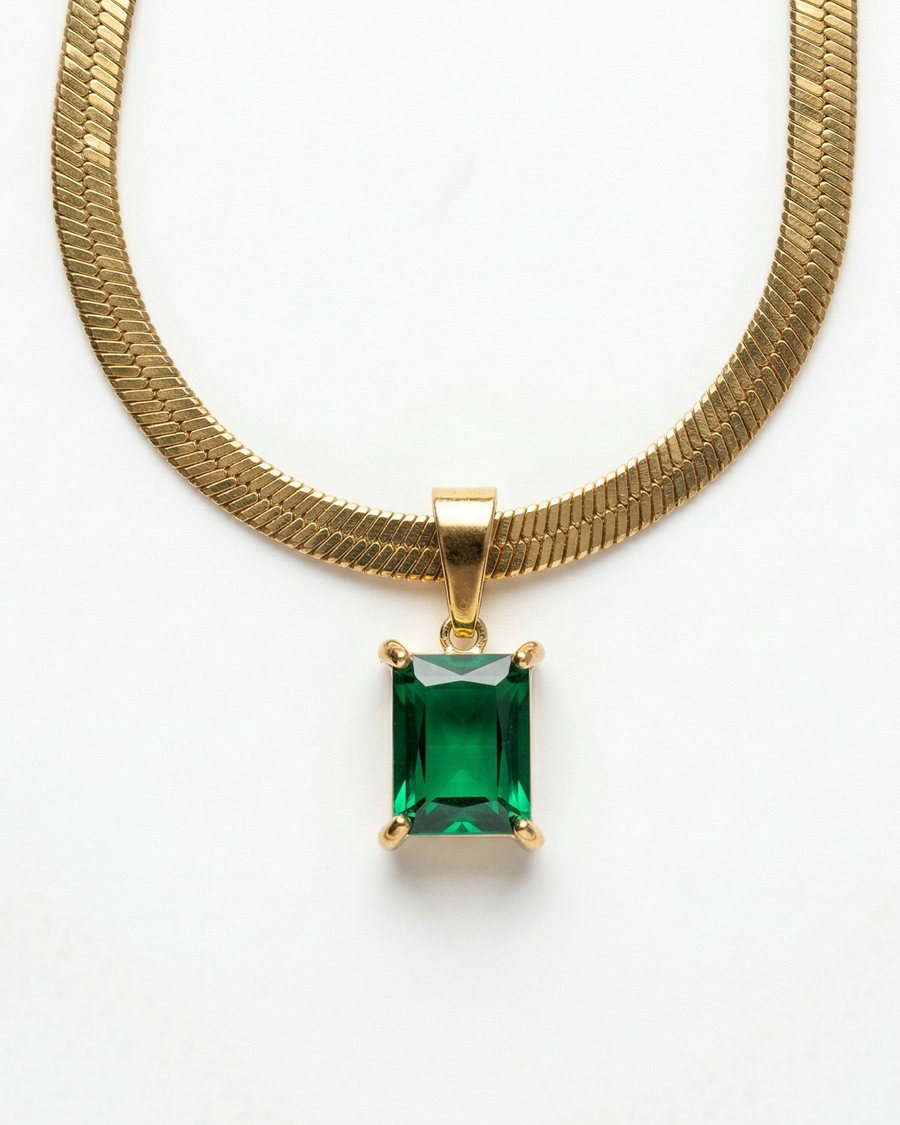 Emerald Green Sapphire Pendant Chain