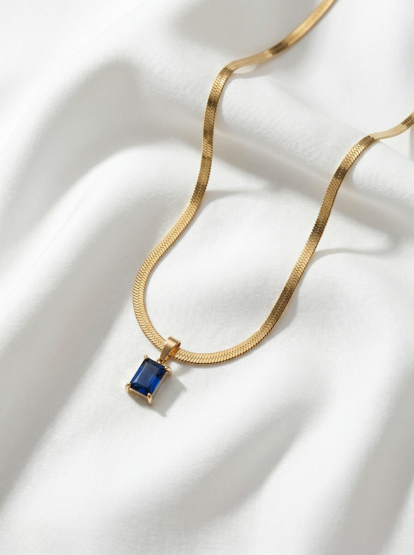 Royal Blue Sapphire Pendant Chain