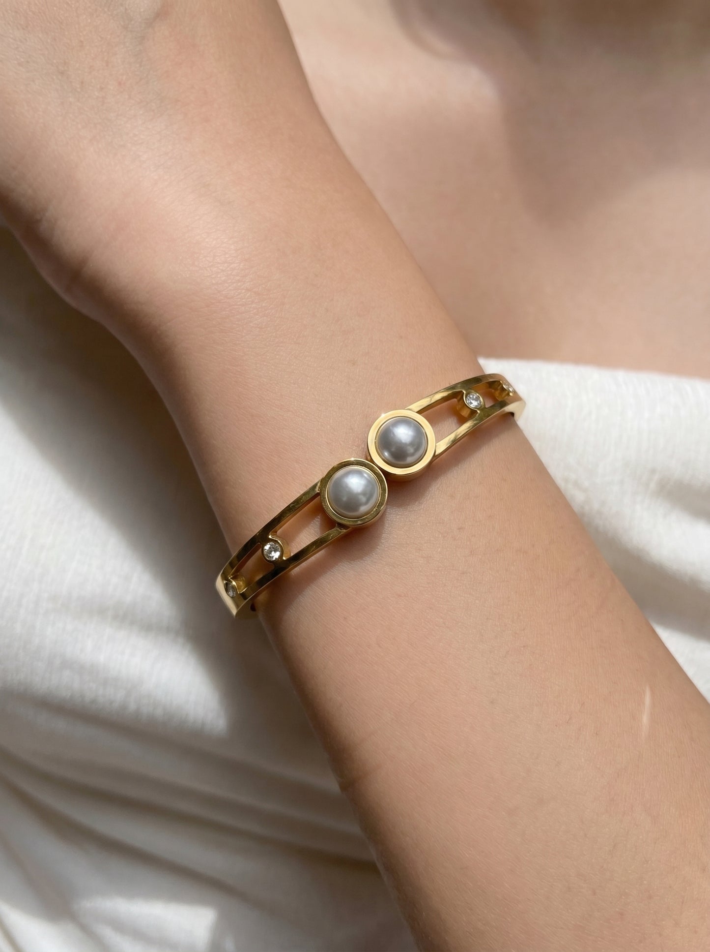Golden Twin Pearl Crystal Kada Bracelet