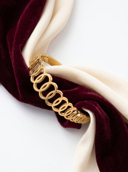 Golden Interlink Oval Kada Bracelet