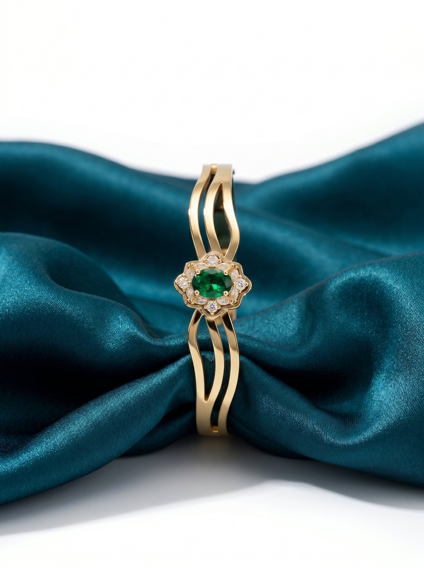Emerald Bloom Kada Bracelet