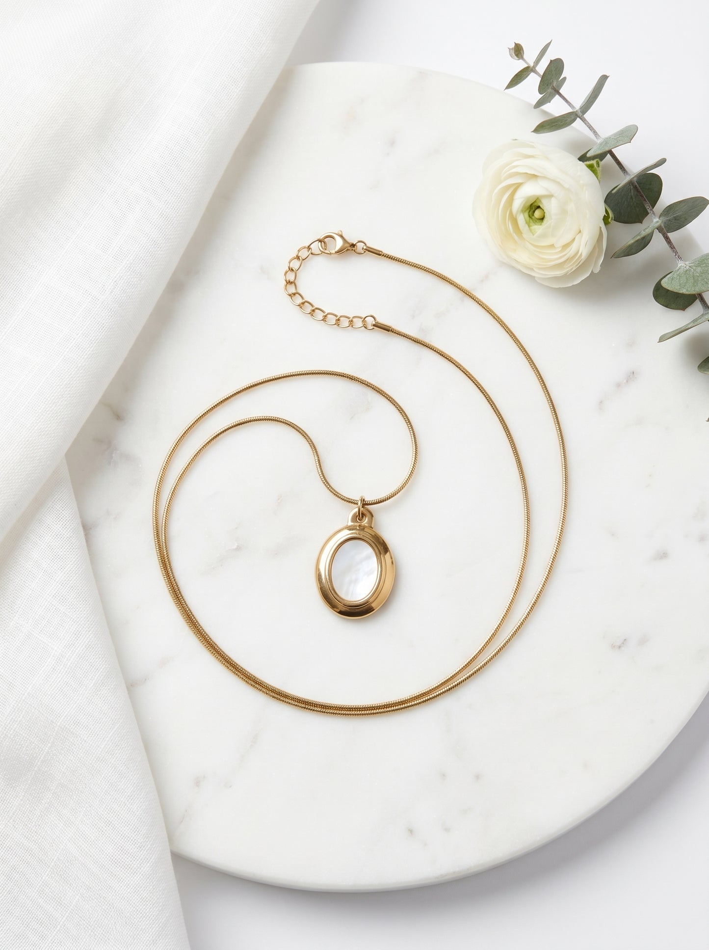 Golden Pearl Oval Pendant Necklace