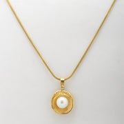 Pearl Shell Chain Necklace Gold Plated, Waterproof and Anti-Tarnish